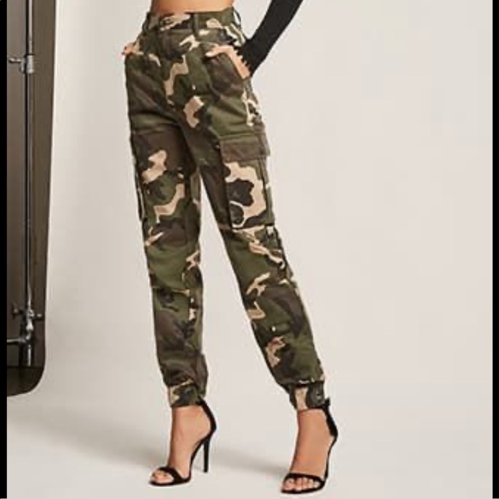 Forever 21 High Waist Camo Cargo Pants